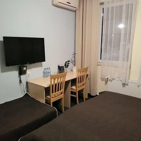 Brno אכסניה Modřice