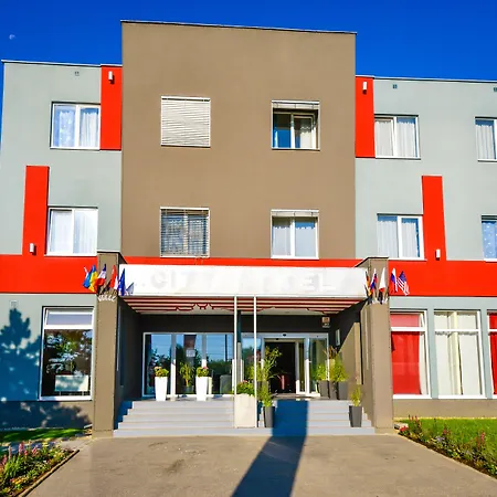 Brno Хостел *